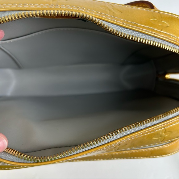 LOUIS VUITTON Monogram Vernis Murray Backpack Yellow - Picture 6 of 16